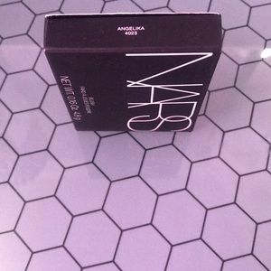 NARS ANGELIKA BLUSH.